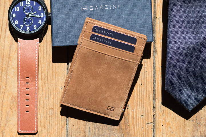 Essenziale Magic Wallet