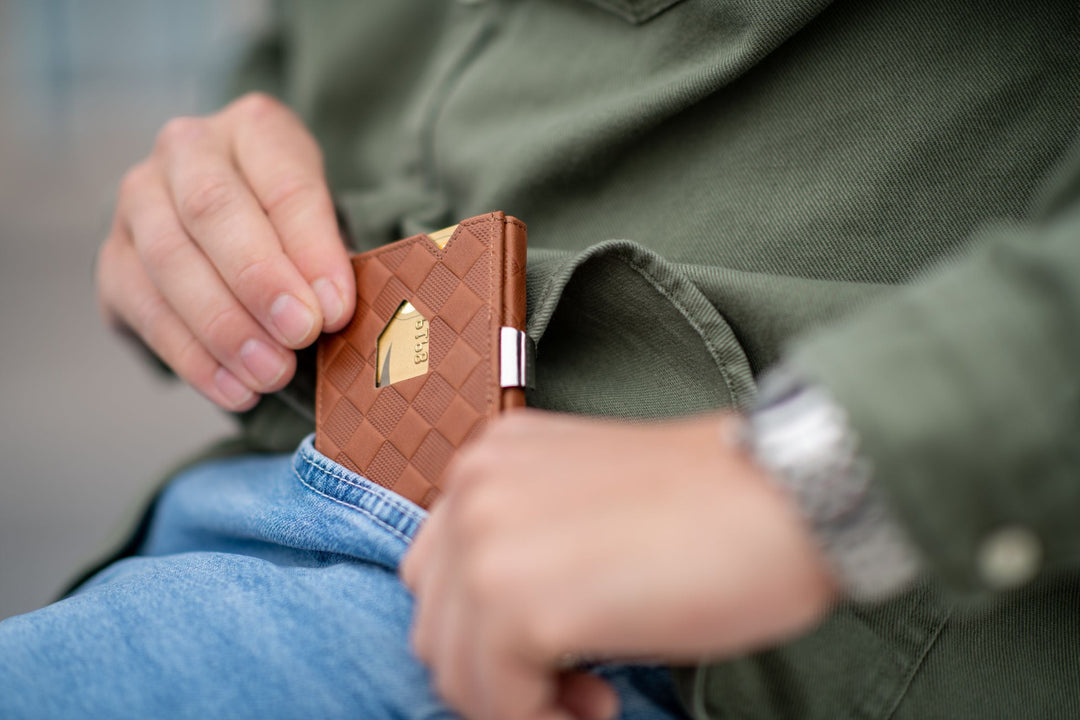 Exentri Tri-Fold Wallet - Chess Sand