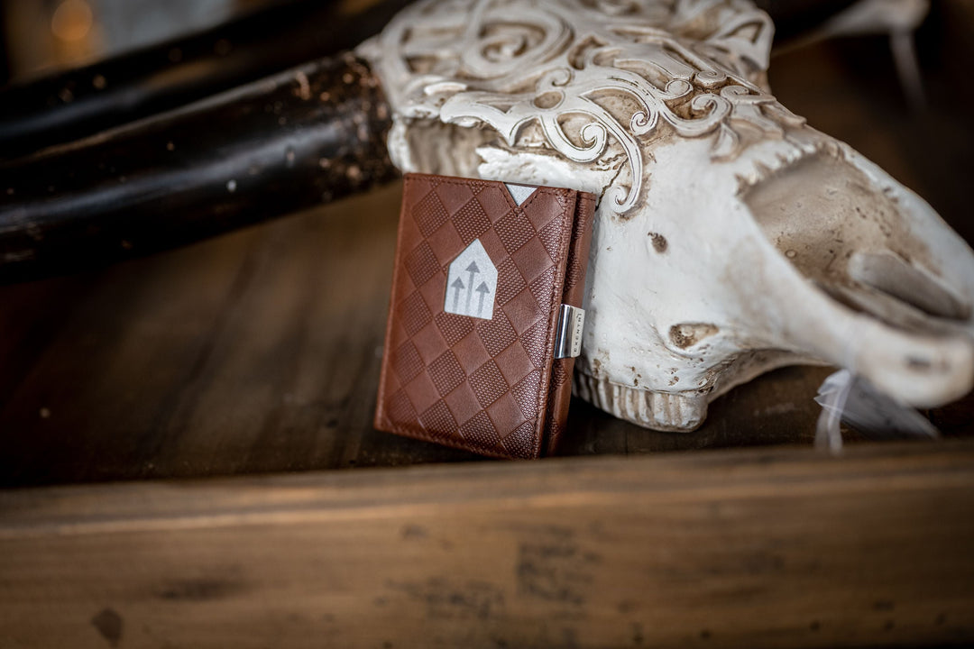 Exentri Tri-Fold Wallet - Hazelnut Chess