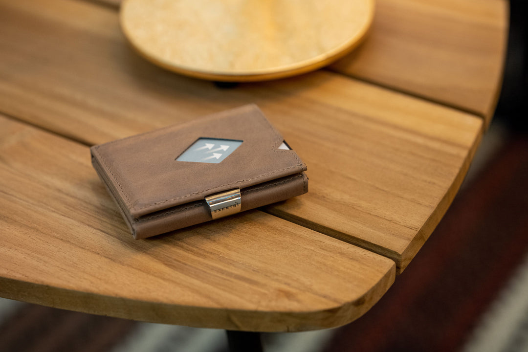 Exentri Tri-Fold Multiwallet - Camel